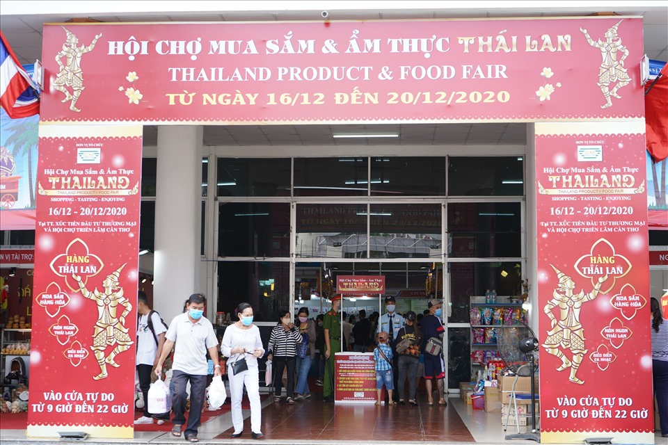 Hội chợ Thái Lan được diễn ra hàng năm ở Cần Thơ nhưng vẫn thu hút được rất nhiều người đến tham quan và mua sắm.