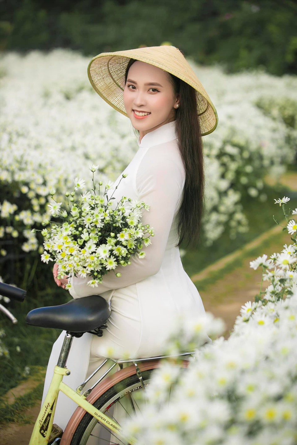 Ngô Thị Diệu Ngân (2000, Nghệ An) từng là cái tên gây chú ý khi 2 lần dự thi Hoa hậu Việt Nam.