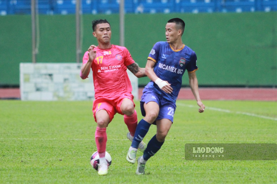 Chiều ngày 23.12, trên sân Bình Dương diễn ra trận giao hữu thứ 2 giữa đội chủ nhà và câu lạc bộ Sài Gòn. Ở trận đấu ngày 22.12, 2 đội cho ra sân đội hình gồm phần lớn là những cầu thủ trẻ và Bình Dương là đội giành chiến thắng sau cùng với tỉ số 2-0.
