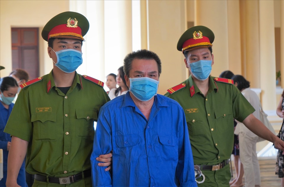 Bị cáo Bùi Minh Chính (cựu Chủ tịch HĐQT Petroland) tại phiên tòa ngày 23.12. Ảnh: Anh Tú