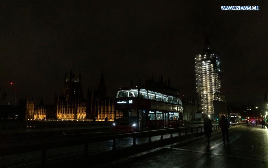Cầu Westminster ở London, Anh, ngày 23.12. Ảnh: Tân Hoa Xã