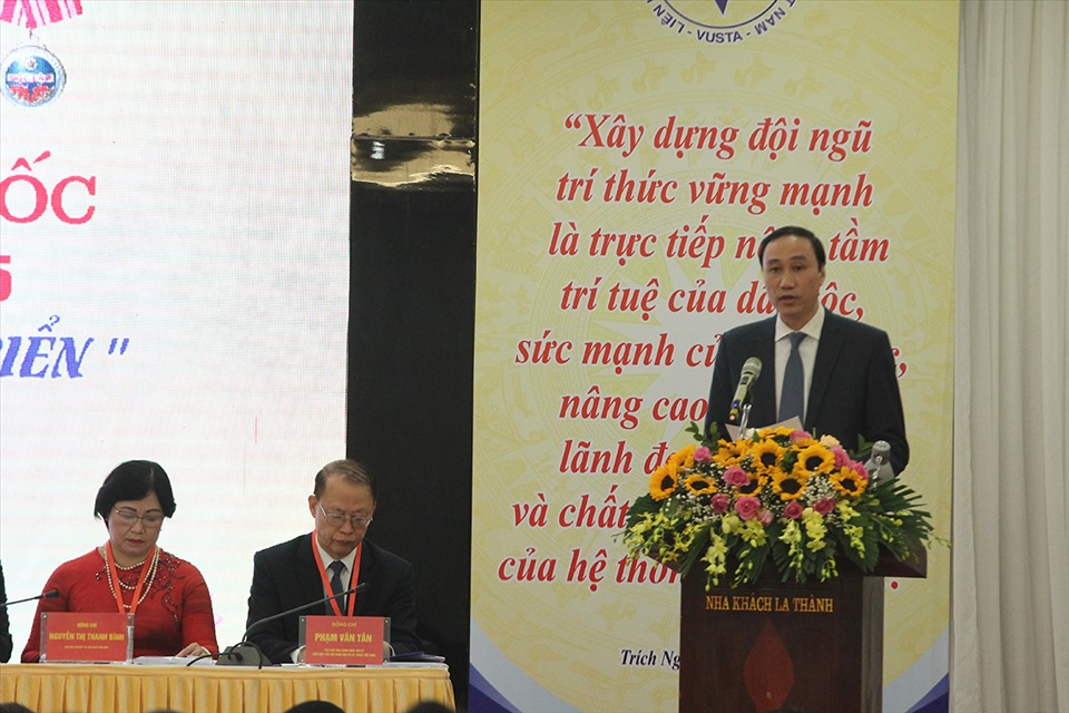 Ông Phùng Khánh Tài phát biểu tại Hội nghị. Ảnh TV
