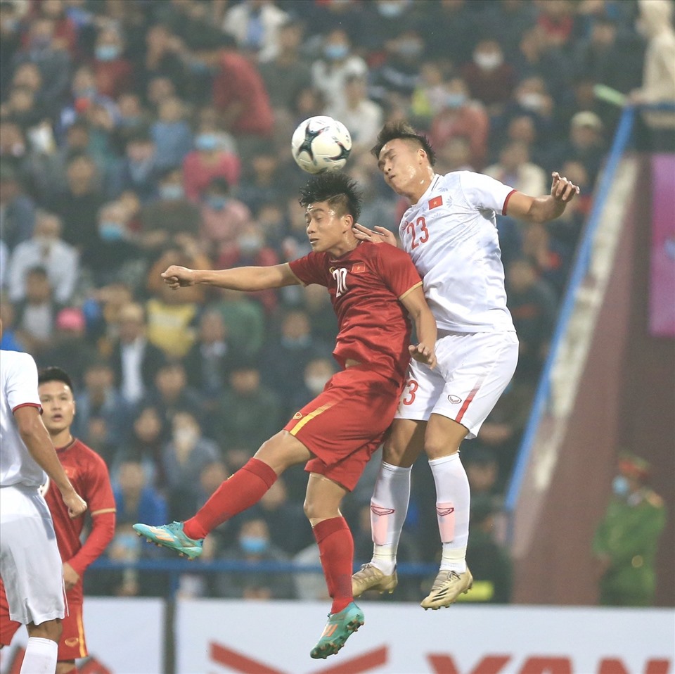 Kết thúc trận đấu, đội tuyển Việt Nam và U22 Việt Nam hoà nhau với tỷ số 2-2. Ảnh: Đông Đông