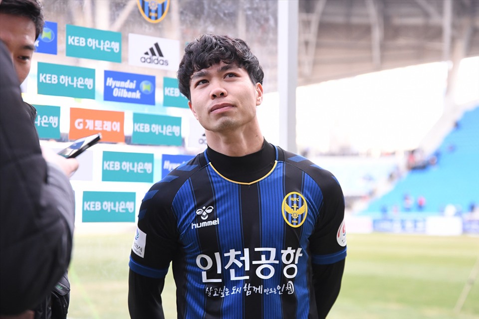Công Phượng khoác áo Incheon United năm 2019 nhưng anh chỉ thi đấu trong nửa mùa giải, sau đó rời sang Bỉ. Ảnh: Incheon United.