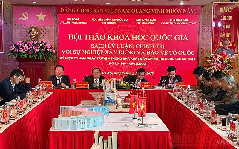 Hội thảo về sách lý luận, chính trị với sự nghiệp xây dựng, bảo vệ Tổ quốc. Ảnh Báo Nhân Dân