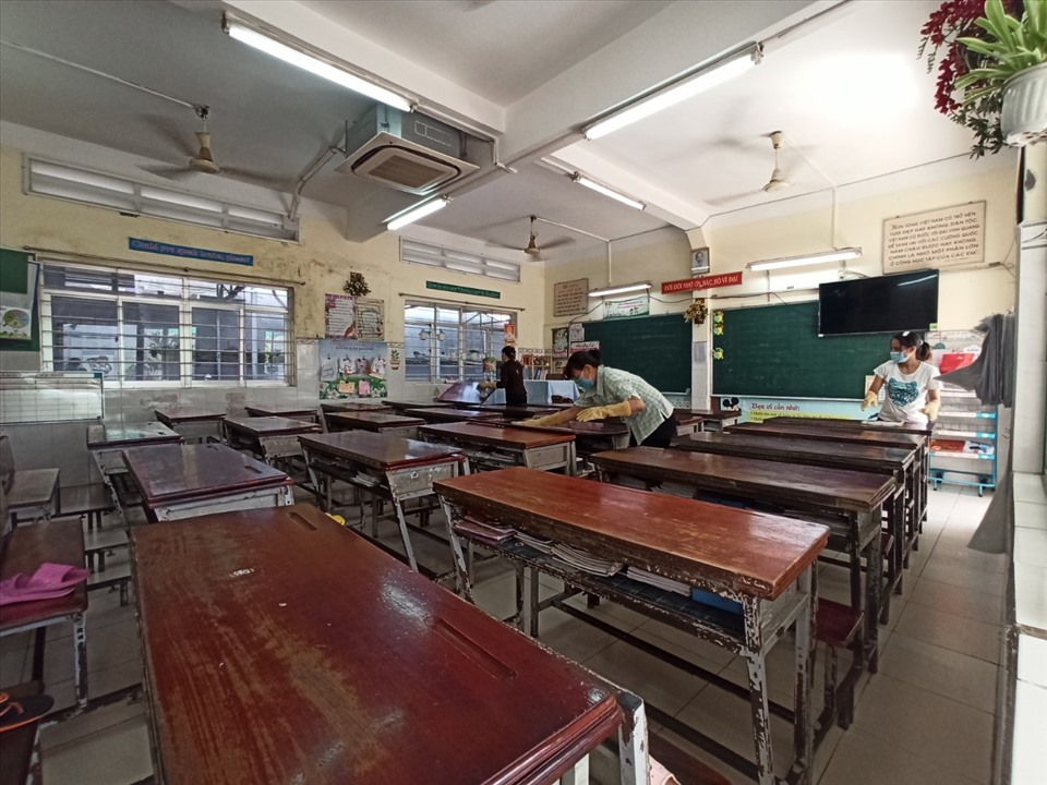 Trường Tiểu học Lê Văn Tám (quận 6, TPHCM) nghỉ học vì dịch COVID-19. Ảnh: Chân Phúc