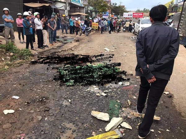 Vụ tai nạn giao thông liên hoàn ở Lâm Đồng khiến 2 phụ nữ chết thảm. Ảnh: H.Đ