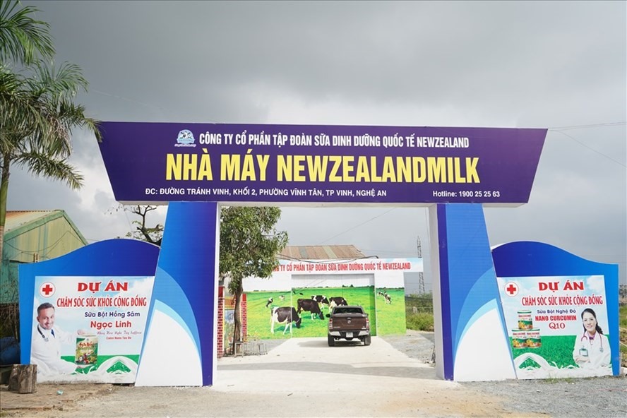 Bên ngoài “nhà máy” sữa của Công ty CP tập đoàn sữa dinh dưỡng quốc tế Newzealand tại Nghệ An. Ảnh: Quang Đại.