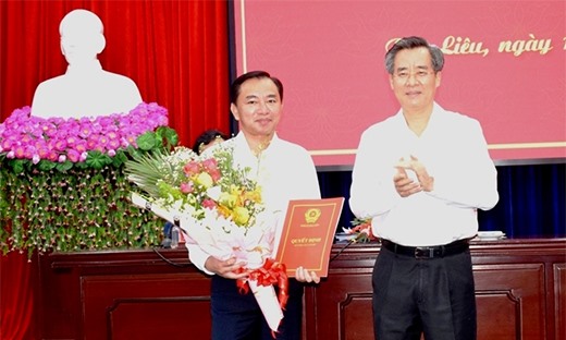 Ông Phan Thanh Duy (phía bên trái). Ảnh Bạc Liêu.