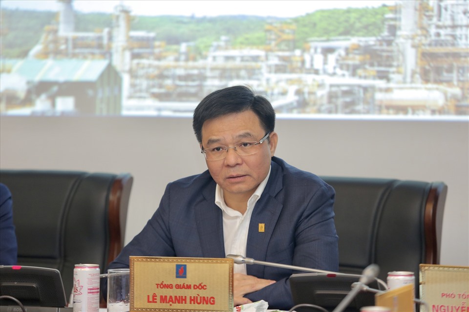 Tổng giám đốc Petrovietnam Lê Mạnh Hùng phát biểu tại buổi giao ban.