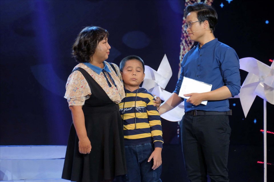 Nam thí sinh mang đến câu chuyện xúc động của diễn viên Kim Đào và con trai. Ảnh: Khang.
