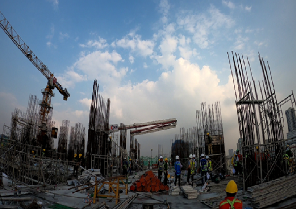Cùng với sự phát triển của ngành Xây dựng, các nhà thầu Việt Nam ngày càng lớn mạnh.