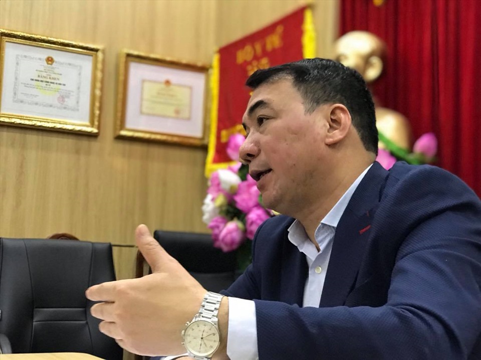 TS Nguyễn Ngô Quang trả lời về vắc xin COVID-19. Ảnh: Thùy Linh