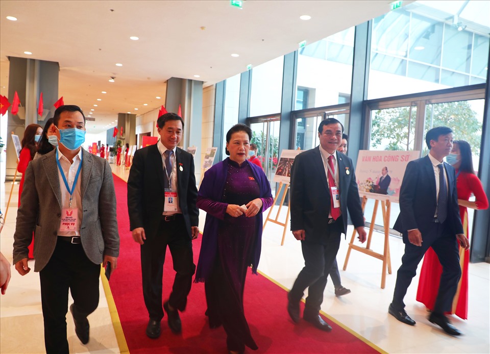 Chủ tịch Quốc hội Nguyễn Thị Kim Ngân có mặt tại Trung tâm Hội nghị Quốc gia trong ngày diễn ra phiên trù bị Đại hội Thi đua yêu nước toàn quốc lần thứ X.