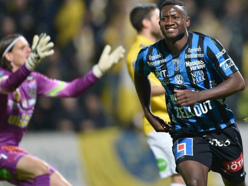 12. Moses Ogbu (Mjällby AIF): 14 bàn thắng (21 điểm).