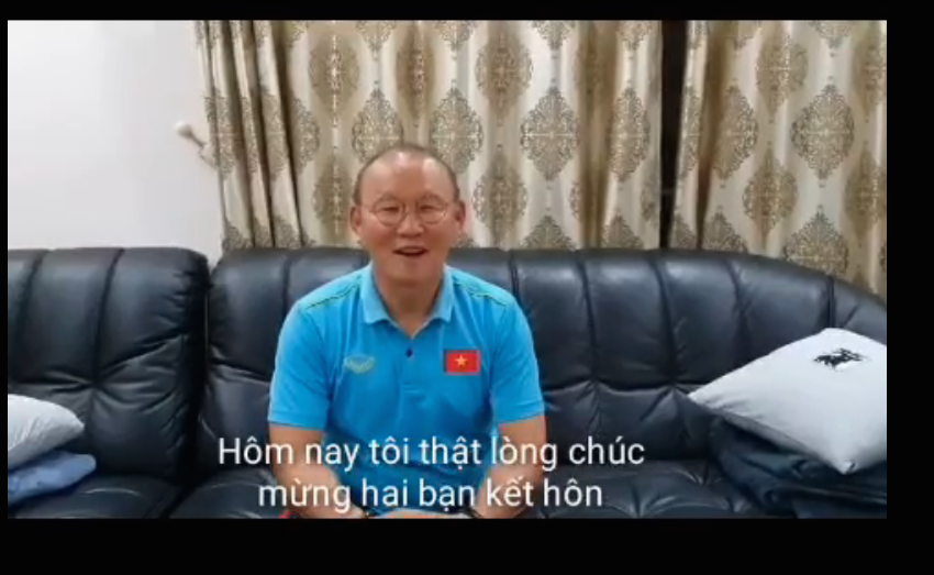 Ông Park gửi video chúc mừng Phan Văn Đức.