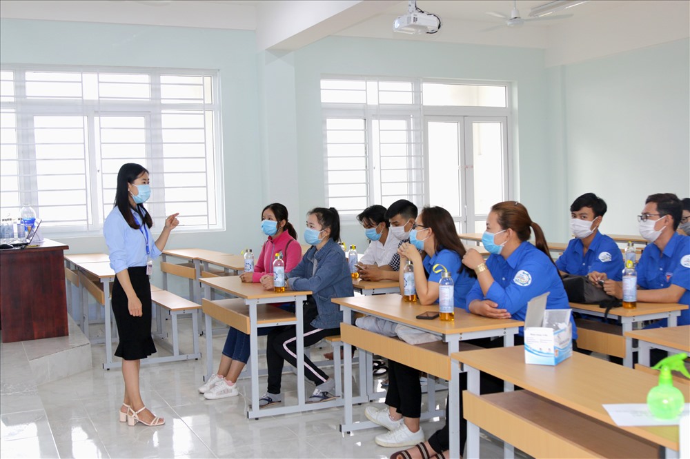 Giờ dạy học ở Đại học Kiên Giang vào sáng 10.2. Ảnh: LT