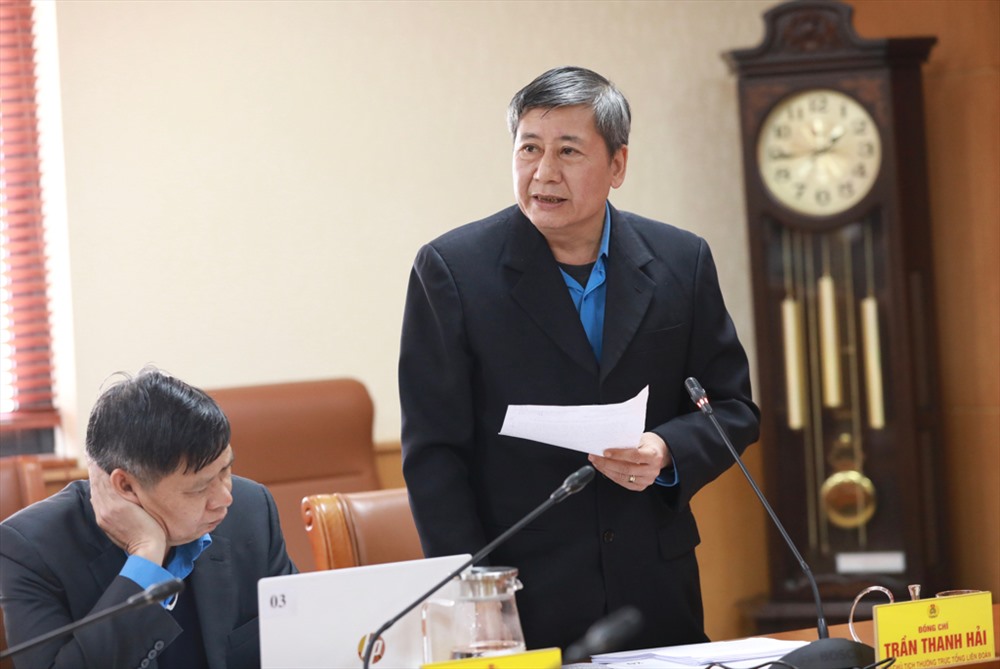 Phó Chủ tịch Thường trực Tổng LĐLĐVN Trần Thanh Hải phát biểu đề dẫn tại Hội nghị. Ảnh: Hải Nguyễn