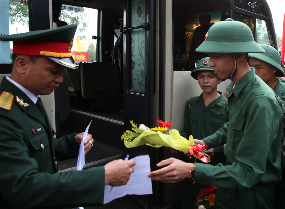 Về sức khỏe, trình độ văn hóa của công dân nhập ngũ năm nay đều cao hơn năm trước. Trong đó có 116 công dân sức khỏe loại 1, 408 công dân sức khỏe loại 2, còn lại là loại 3.