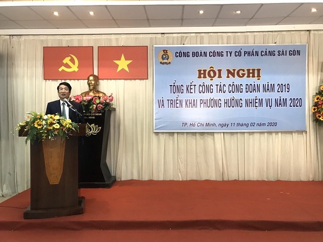 Chủ tịch Công đoàn Tổng Công ty Lê Phan Linh phát biểu tại hội nghị. Ảnh: L.C