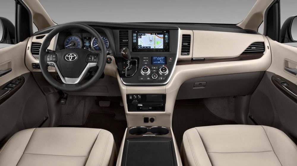 Toyota Sienna 2015 trang bị nhiều tiện nghi giải trí. Ảnh ST.