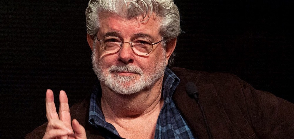 Phần lớn số tiền này đến từ thương vụ Disney mua hãng phim Lucasfilm của ông vào năm 2012 với giá hơn 4 tỉ USD. Loạt phim Indiana Jones đình đám mà ông cùng Steven Spielberg sáng tạo nên cũng đem lại doanh số phòng vé khổng lồ. Lucas rời khỏi Lucasfilm trong năm 2012 để tập trung vào các dự án phim độc lập. Ảnh: Small Screen