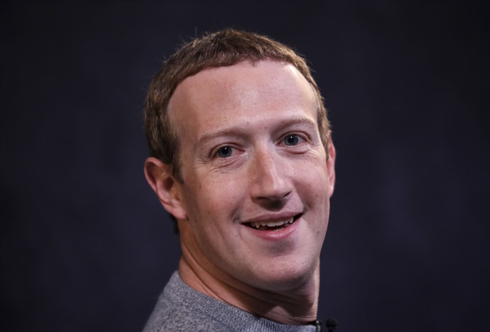 Sau Jeff Bezos, ông chủ Facebook có lẽ là tỉ phú thành công nhất những tháng qua. Tính từ 1.10.2019 đến này, Zuckerberg tăng từ 65,8 tỉ USD lên 79,3 tỉ USD. Ảnh: CNBC