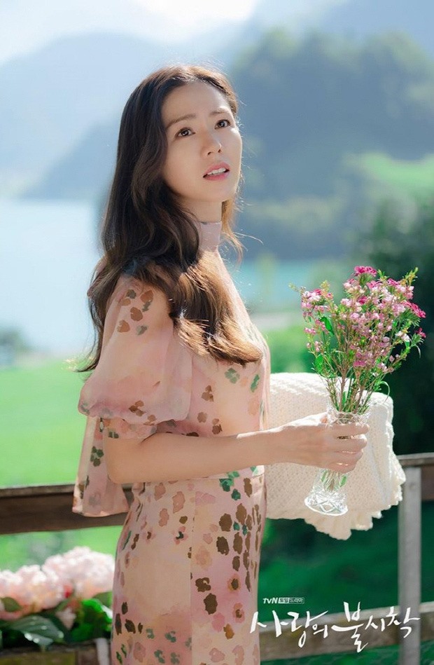So Ye Jin sinh năm 1982 và được mệnh danh là “tình đầu quốc dân“. Nữ diễn viên từng gây sốt với bộ phim “Chị đẹp mua cơm ngon cho tôi“. Ảnh: tvN.