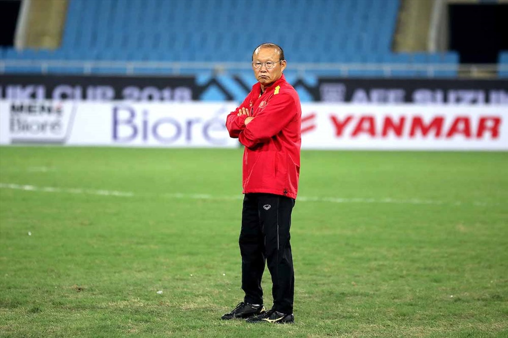 Thầy Park và tuyển Việt Nam đón nhận nhiều tin không vui trước trận đấu với Malaysia. Ảnh: AFF