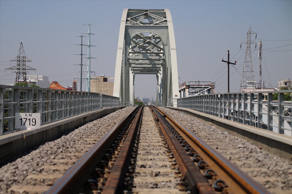 Đến năm 2018, cầu Bình Lợi 2 được xây mới nằm song song với cầu sắt cũ.