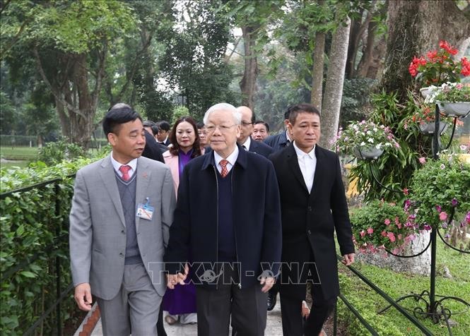 Tổng Bí thư, Chủ tịch nước Nguyễn Phú Trọng thăm Khu Di tích Chủ tịch Hồ Chí Minh tại Phủ Chủ tịch. Ảnh: Trí Dũng/TTXVN