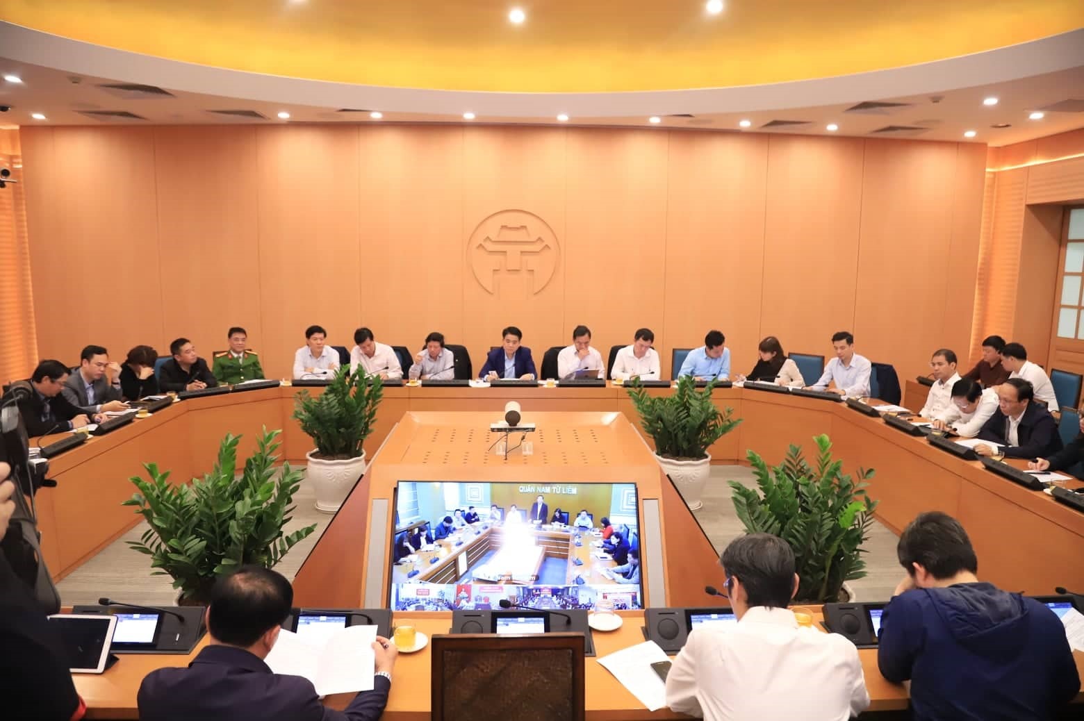 Chiều 23.2, Hà Nội tiếp tục họp liên quan đến công tác phòng chống COVID-19.