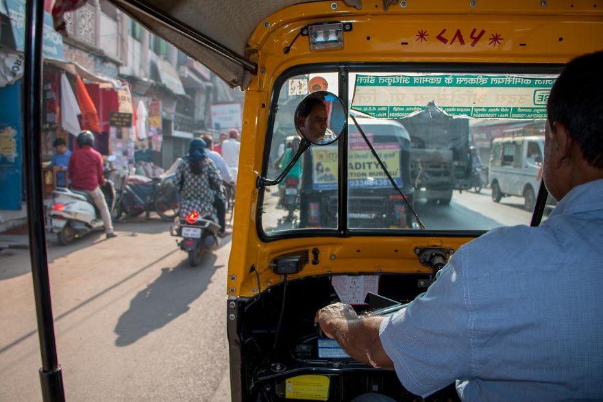 Xe Taxi kiểu Ấn Độ. Ảnh: BoredPanda