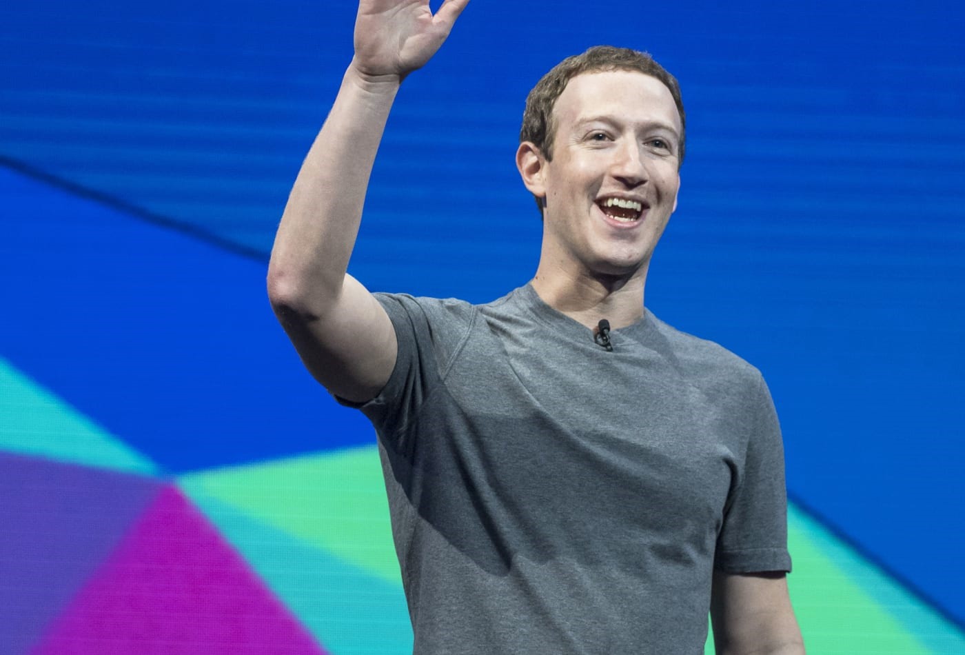 Sau một năm đầy bê bối khiến khối tài sản của ông chủ Mark Zuckerberg bị hao hụt, giờ đây CEO Facebook đã lấy lại được vị trí top 5 người giàu nhất. Ảnh:CNBC