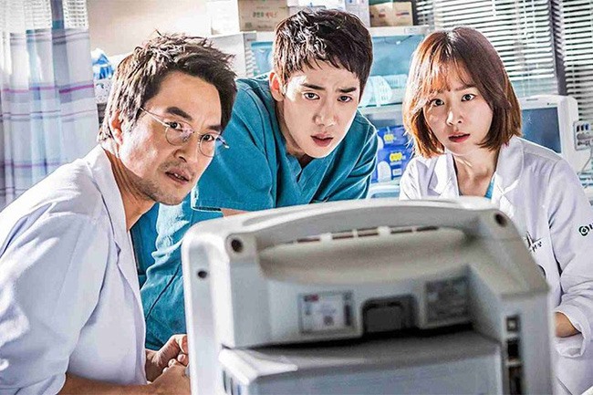 mùa 2 bộ phim “Người thầy y đức” trở lại màn ảnh nhỏ xứ Hàn và bất ngờ gây bão trên toàn châu Á