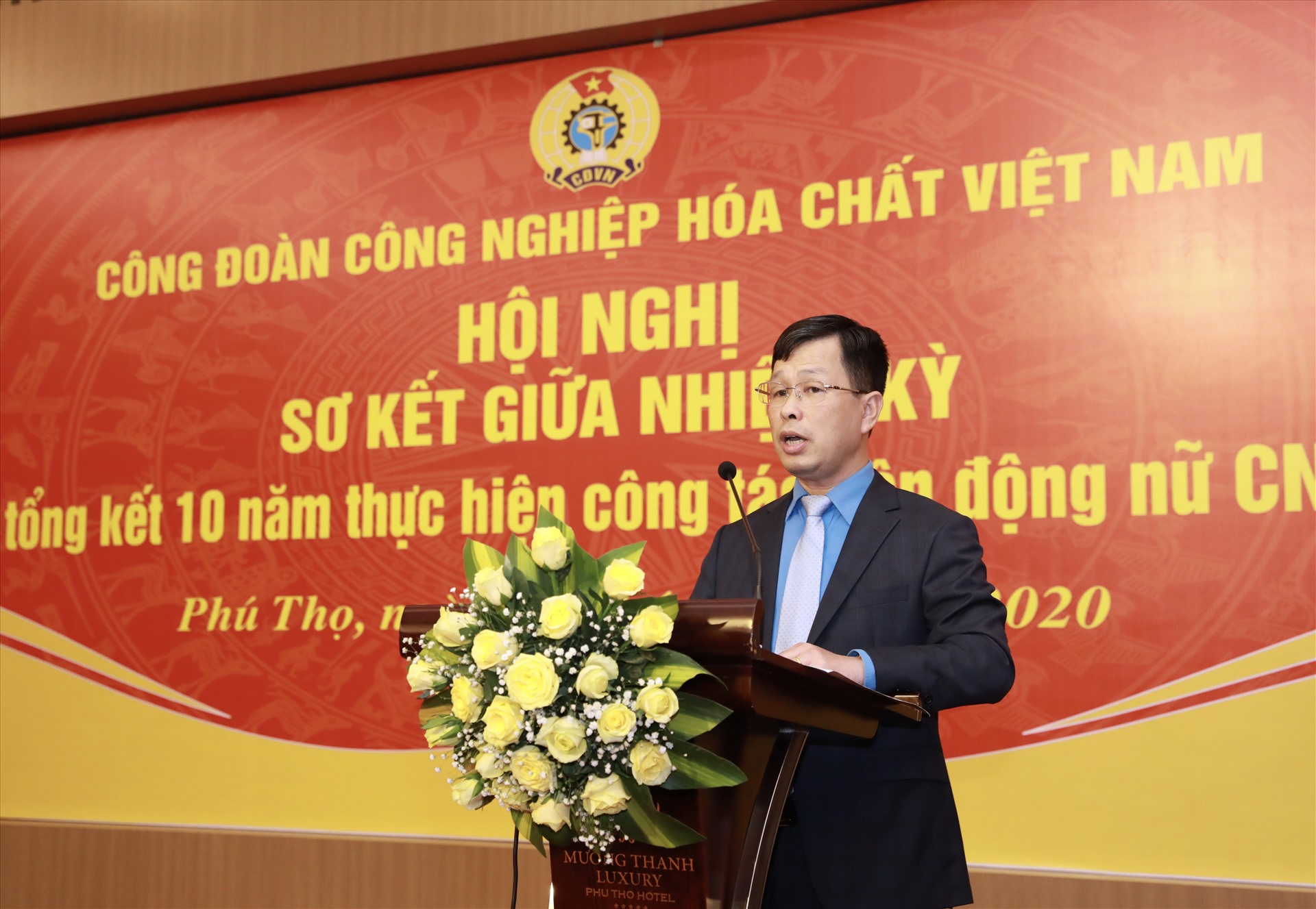 Đồng chí Nguyễn Huy Thông - Phó Chủ tịch Công đoàn Công nghiệp Hoá chất Việt Nam phát biểu tại Hội nghị. Ảnh: Hải Nguyễn
