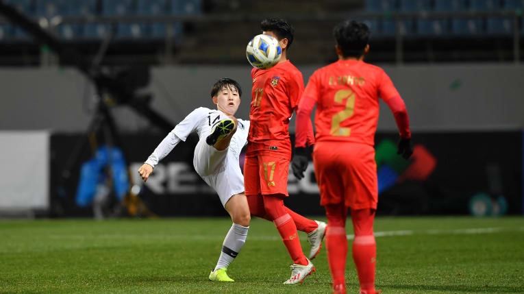 Tuyển nữ Myanmar đã thua Hàn Quốc 0-7 ở trận đấu ra quân. Ảnh: AFC.