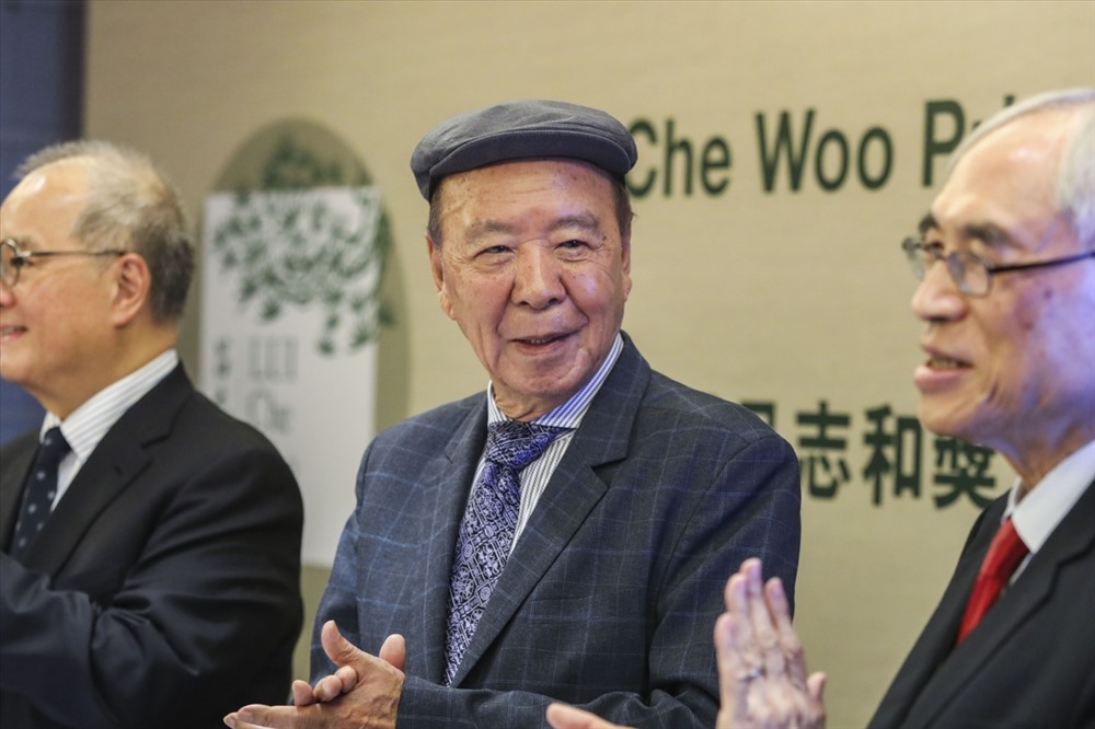 Lui Che Woo là ông chủ công ty casino Galaxy Entertainment Group và nhà phát triển bất động sản K. Wah International Holdings. Cả 2 doanh nghiệp này đều niêm yết tại Hong Kong.  Ảnh: SCMP