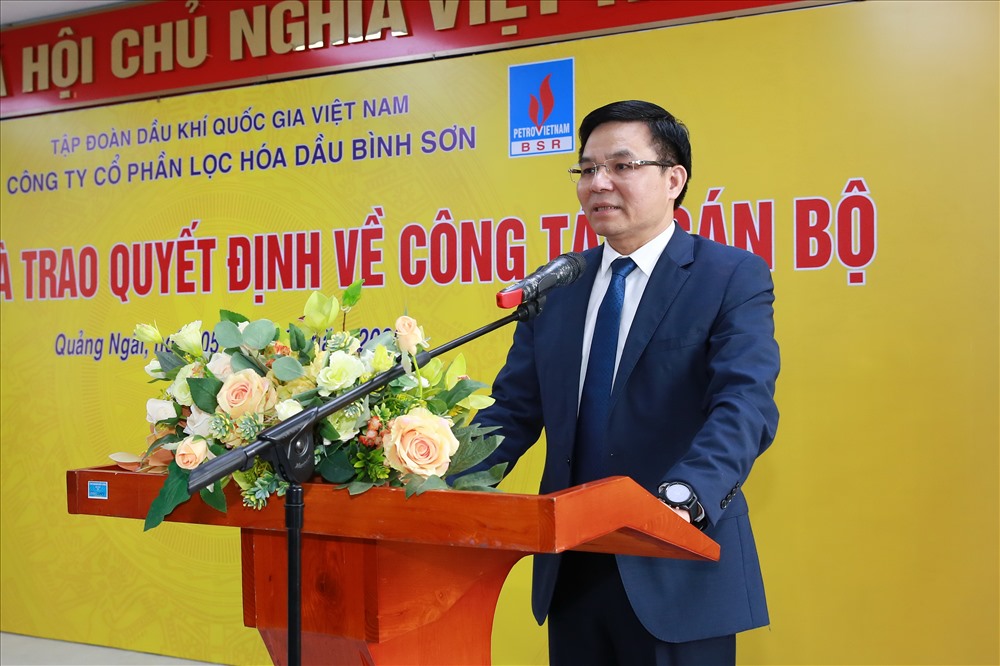 Tổng Giám đốc PVN Lê Mạnh Hùng phát biểu giao nhiệm vụ cho các đồng chí vừa được bổ nhiệm.