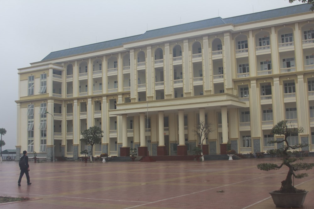 Trung tâm Giáo dục thường xuyên thuộc Trường Quân sự, Bộ Tư lệnh Thủ đô (thị xã Sơn Tây, Hà Nội) - nơi được giao nhiệm vụ chuẩn bị tiếp đón 750 công dân từ nước ngoài trở về cách ly và lưu trú.