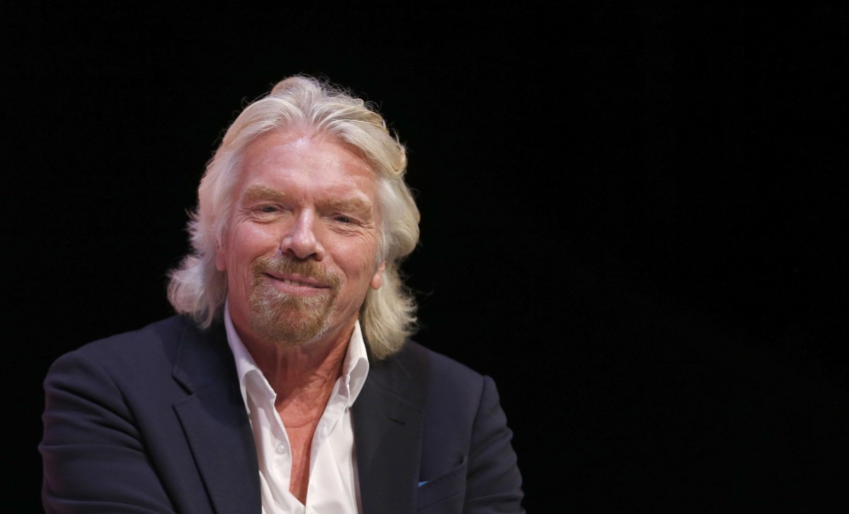 Tỉ phú Richard Branson, nhà sáng của tập đoàn Virgin, đã nhân giống chim vẹt để bán làm thú cưng lúc còn ngồi trên ghế nhà trường. Forbes ước tính Richard Branson đang có 4,6 tỉ USD. Ảnh: GETTY