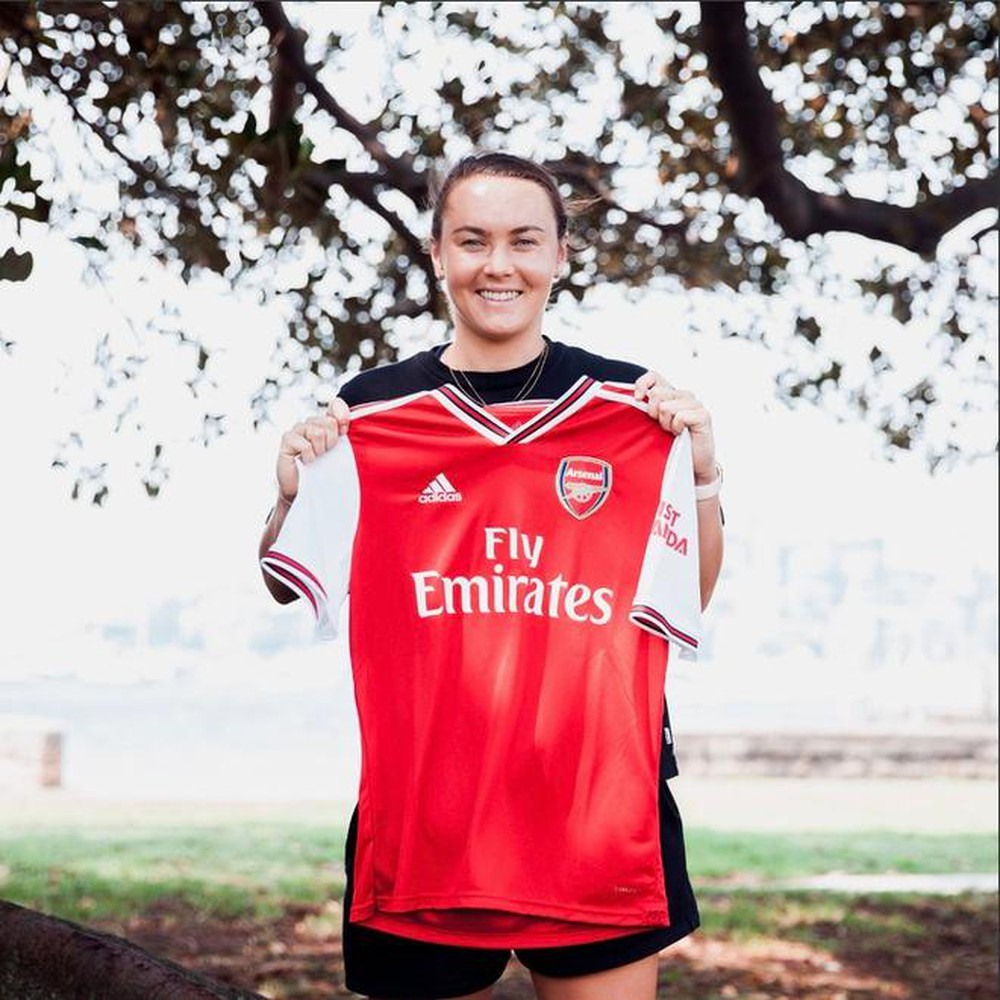 Caitlin Foord đang thi đấu cho đội nữ Arsenal. Ảnh: WK