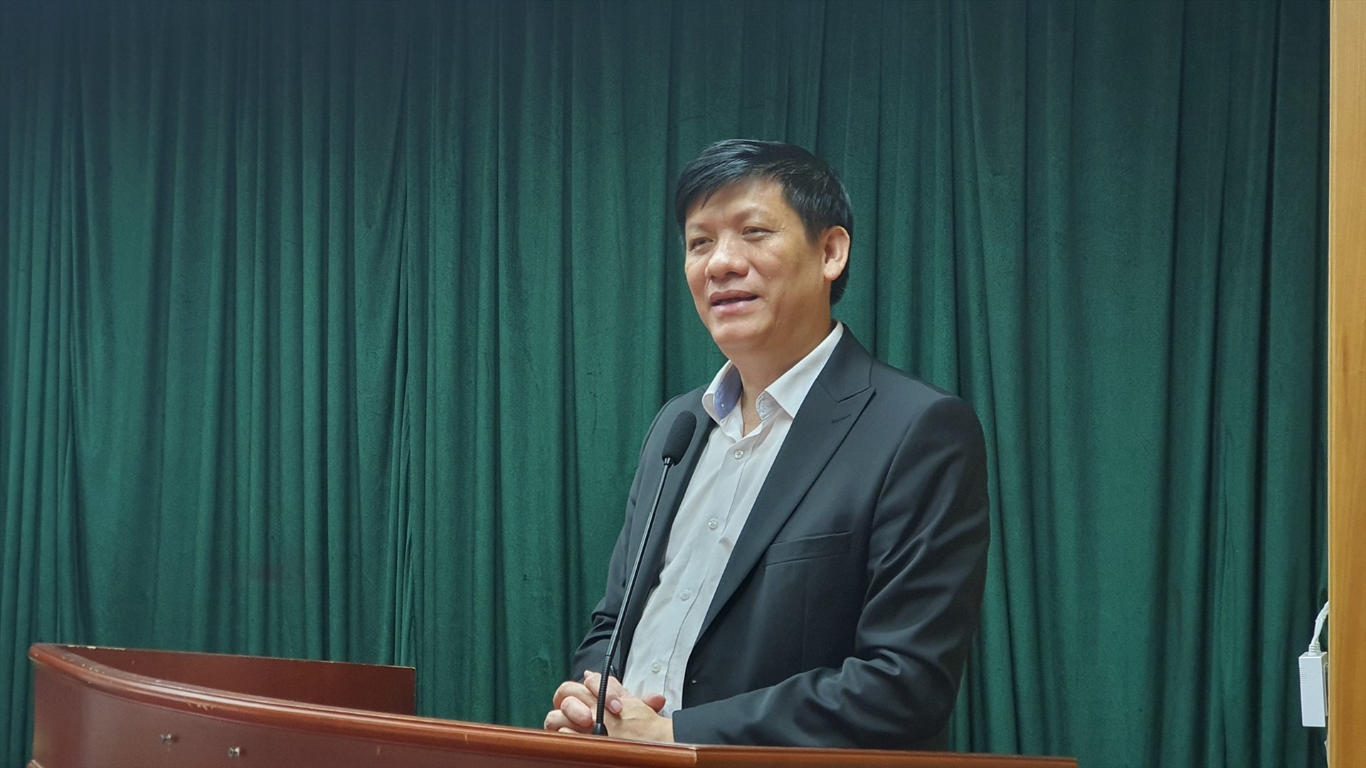 Thứ trưởng Bộ Y tế Nguyễn Thanh Long. Ảnh: Tuấn Dũng