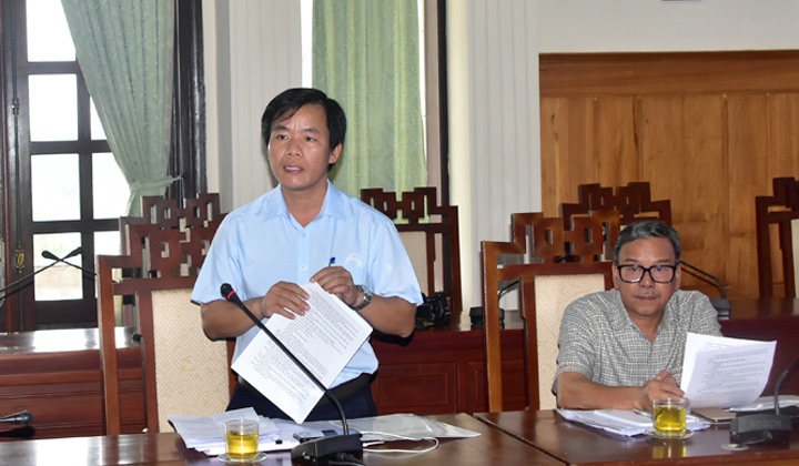 Phó Chủ tịch UBND tỉnh Nguyễn Văn Phương báo công tác phòng chống dịch trên địa bàn tỉnh. Ảnh: CTTĐT.