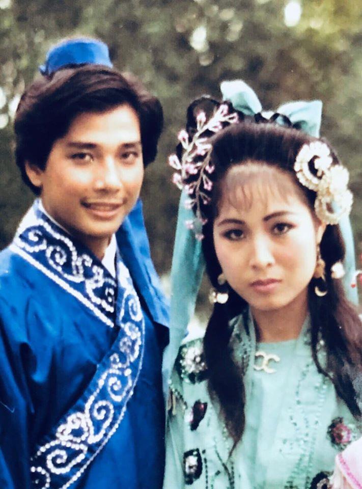 Tấm ảnh ghi lại thuở ban đầu của NSND Hồng Vân và diễn viên Lê Tuấn Anh.