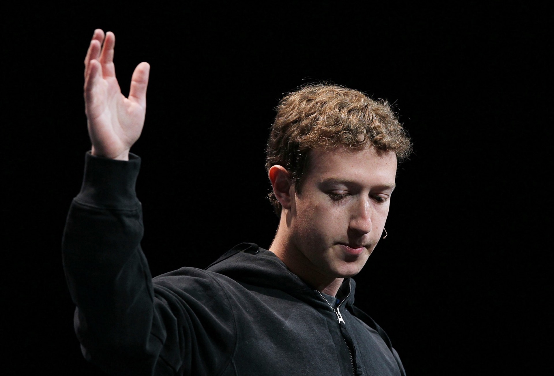 Tỉ phú 35 tuổi hiện nắm 17% cổ phần của Facebook. Ảnh: ST