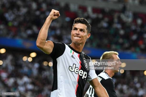 3. Cristiano Ronaldo (Juventus): 21 bàn thắng (42 điểm)