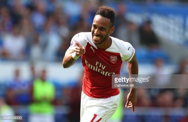 9. Pierre-Emerick Aubameyang (Arsenal): 17 bàn thắng (34 điểm)