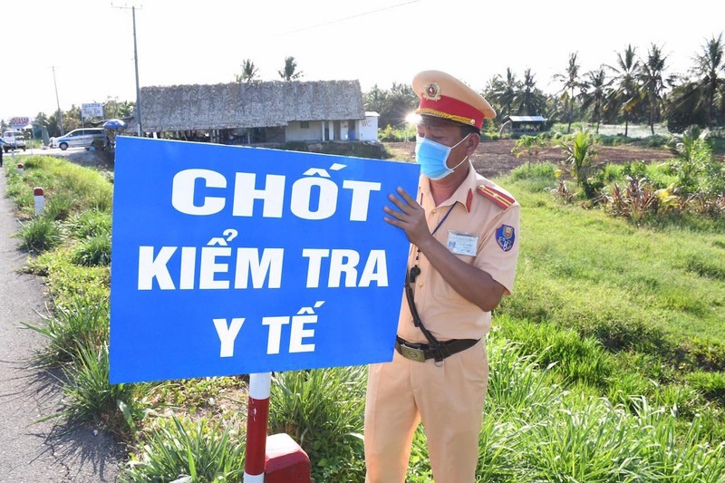 Chốt kiểm tra y tế ở Trà Vinh