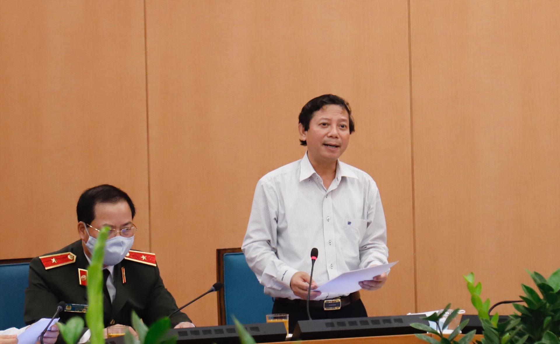 Phó Giám đốc Sở Y tế Hà Nội thông tin tại cuộc họp Ban chỉ đạo chống dịch COVID-19 chiều 25.3.